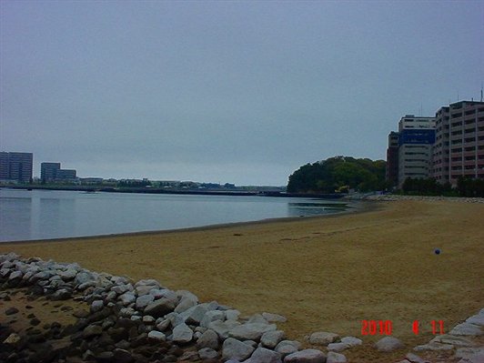 香住ヶ丘:浅海域を壊す人道橋基礎工事